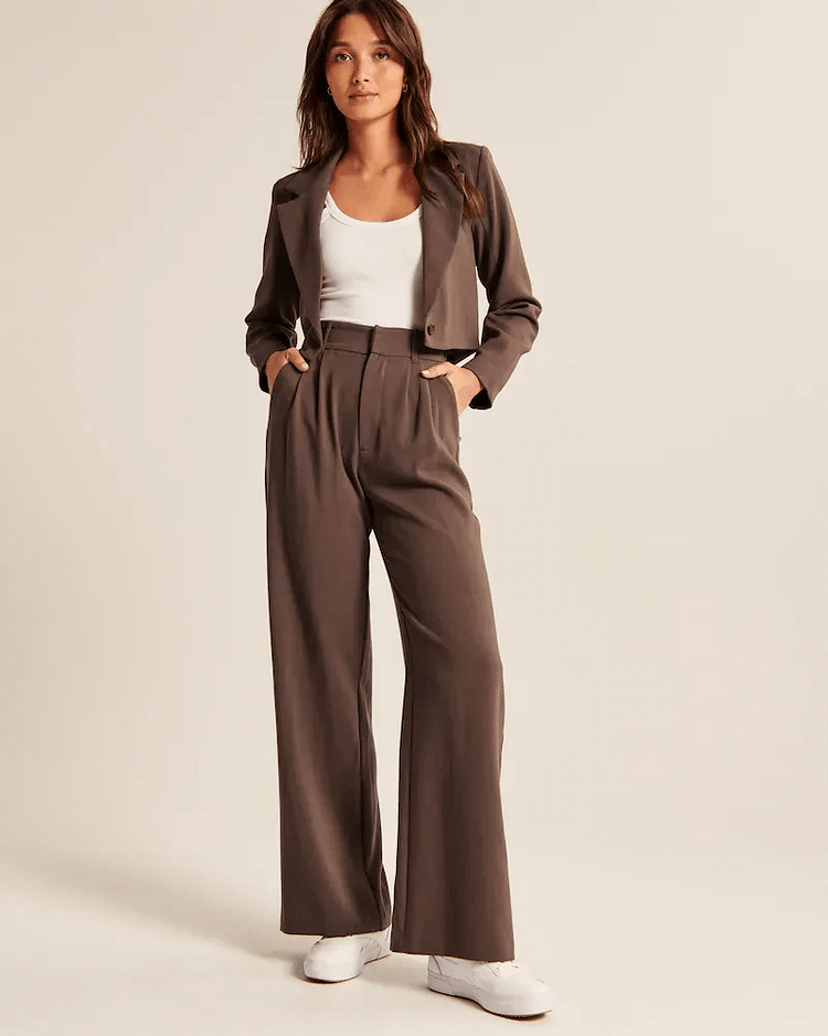 Tailored trousers with wide leg