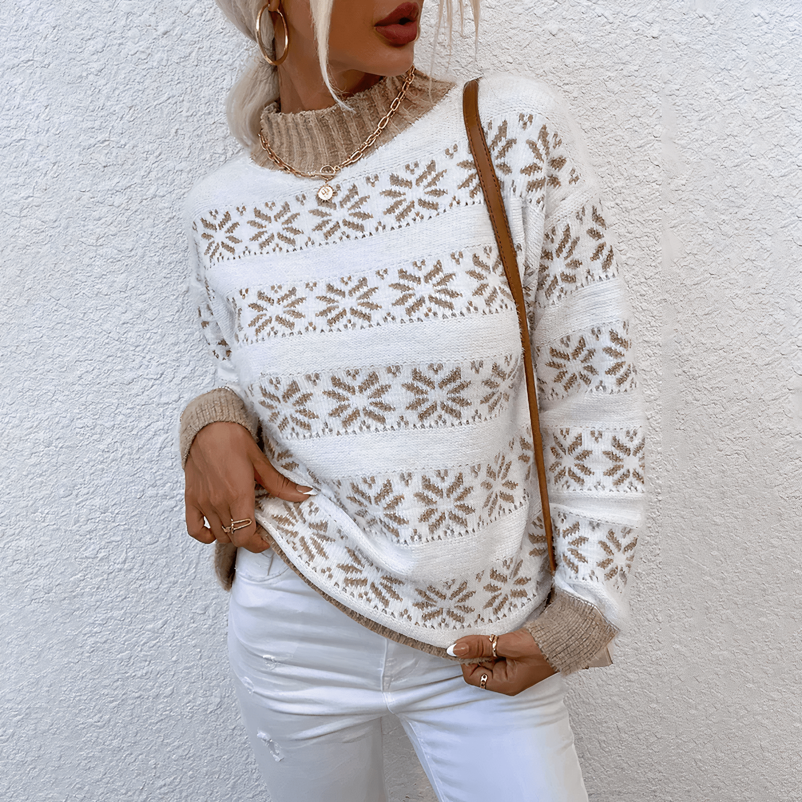 Chezka - Sweater with Knitted Snowflake