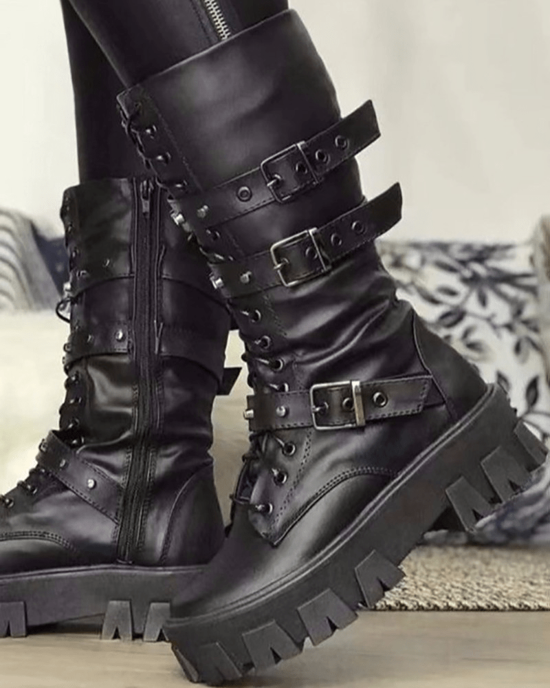 Linda - Boots with zipper and buckles