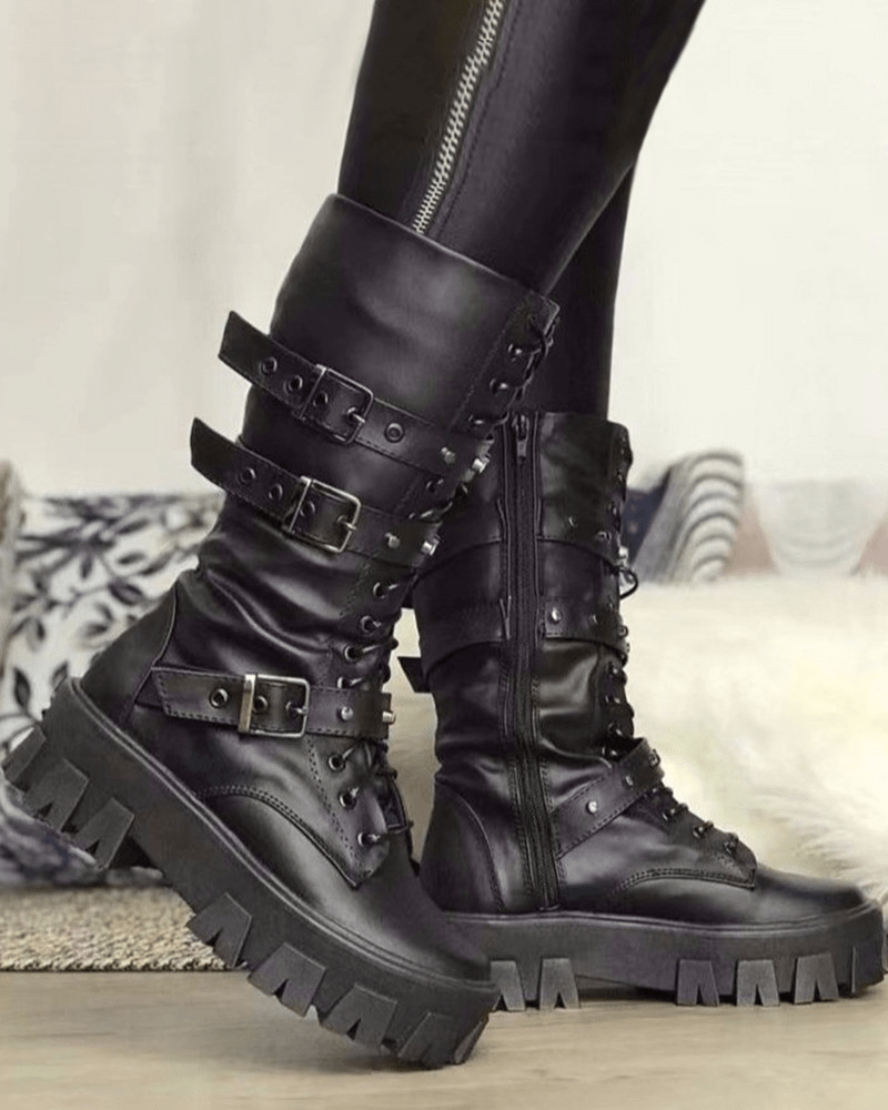 Linda - Boots with zipper and buckles